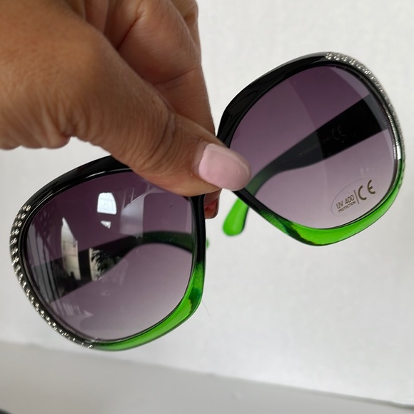 NWT Italian Sunglasses. - Picture 7 of 15